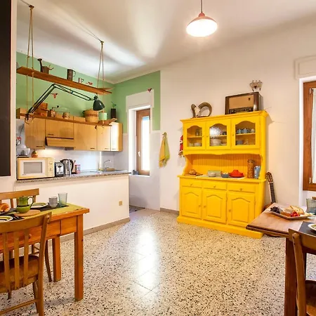 Boipeba Guesthouse Guest house Alghero